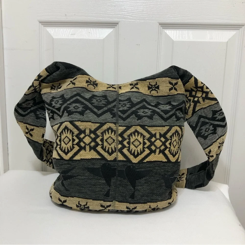 ARTESANY Wool Blend Ecuador Tribal Boho‎ Black Tan Gray Hobo Zipper Bag